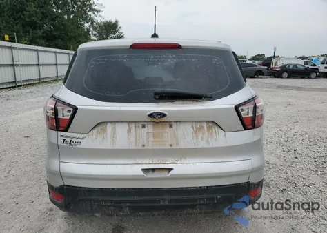 2017 Ford Escape S z USA, uszkodzony, nr VIN 1FMCU0F73HUD19785